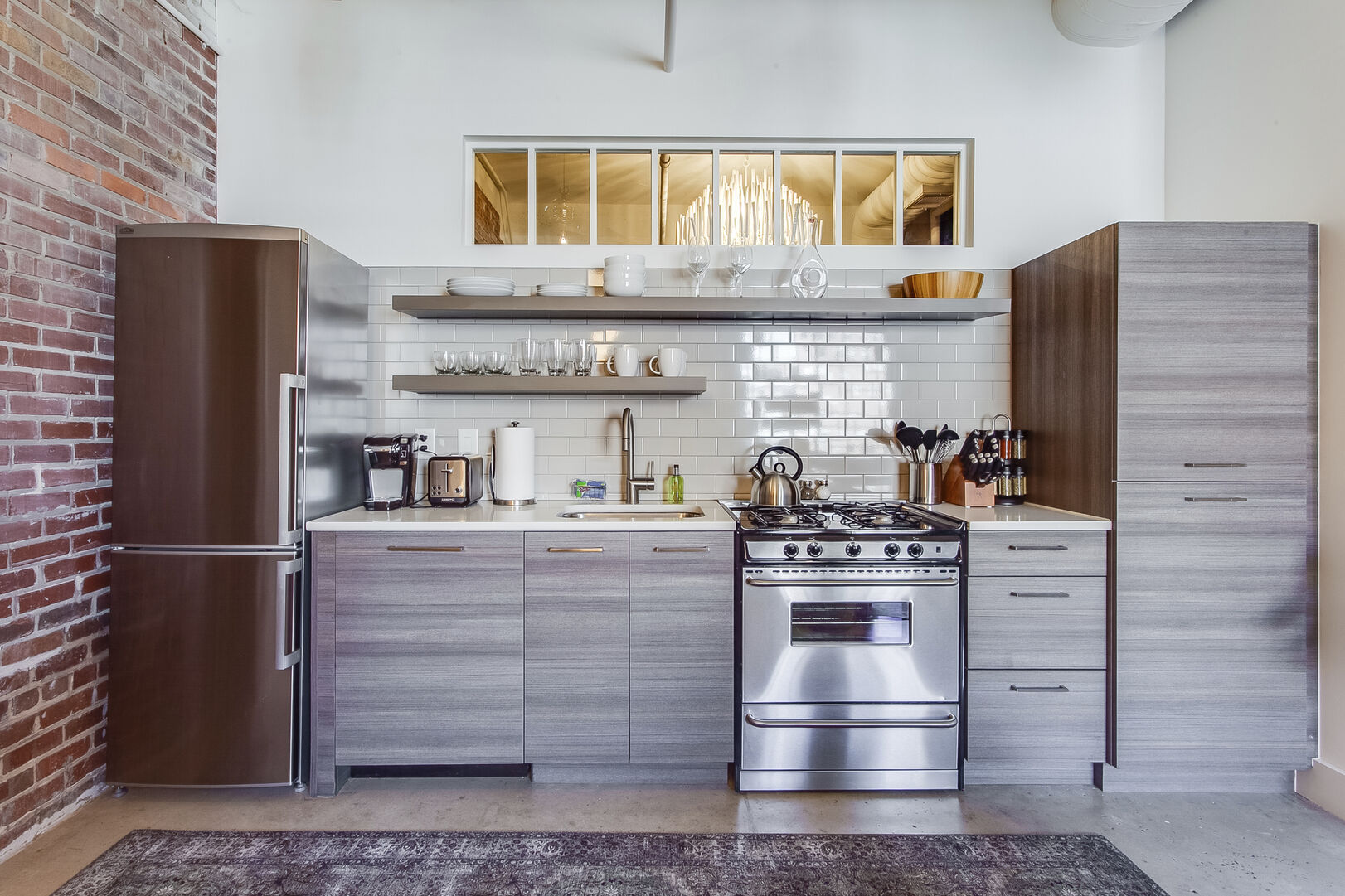 Image of Upgraded Kitchen in Downtown Atlanta Rental.